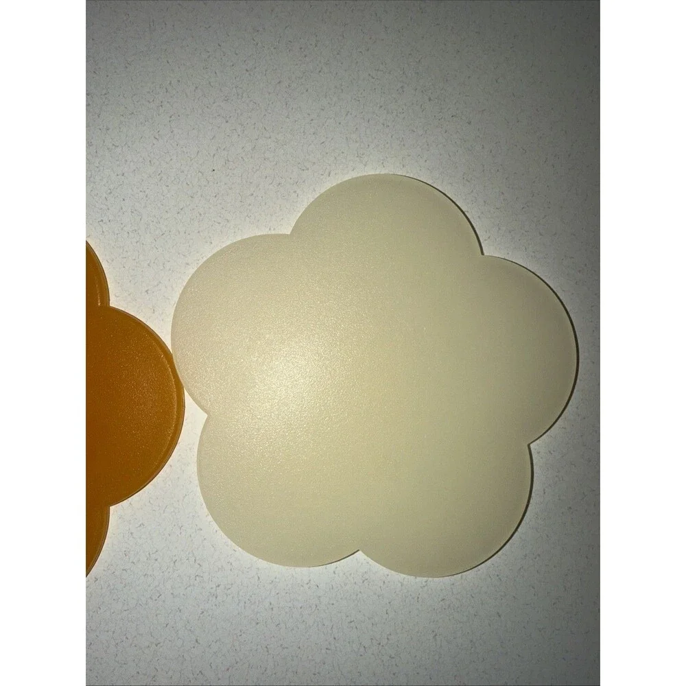 Vintage Flower Shaped Acrylic Lucite Resin Trivet Hot Plate Set Of Two MCM